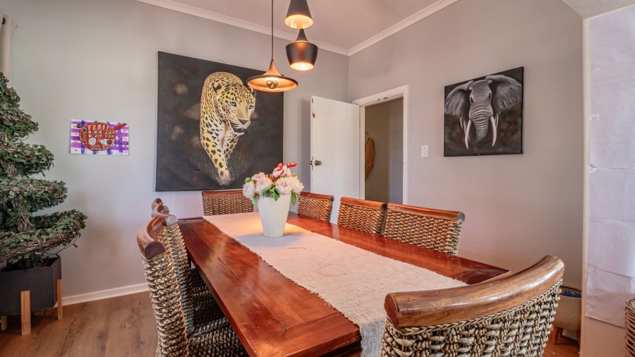 4 Bedroom Property for Sale in Gustrouw Western Cape